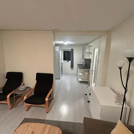 Hus Med 2 *